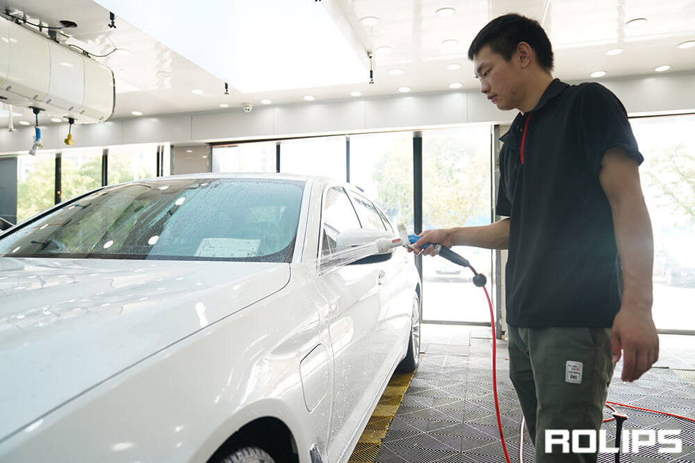 白色車貼ROLIPS的優(yōu)勢是什么？（1）