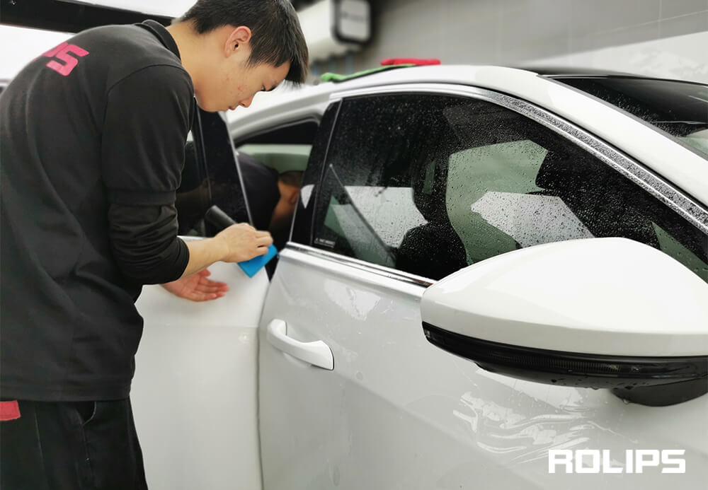 車(chē)漆上留下的膠怎么快速清除？（6）